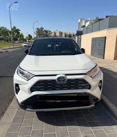 מודעת רכב טויוטה RAV4