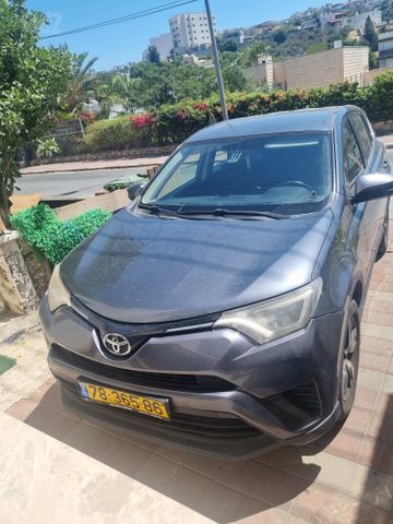 טויוטה RAV4
