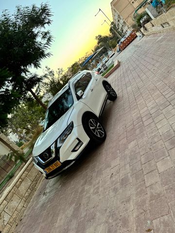 ניסאן אקס טרייל
