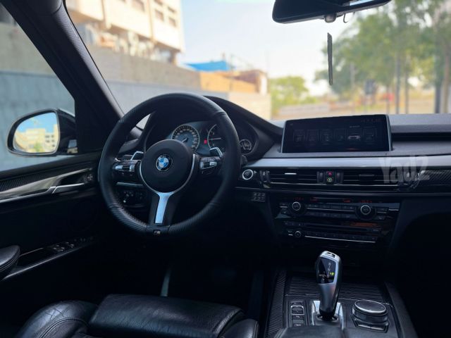 ב מ וו X5