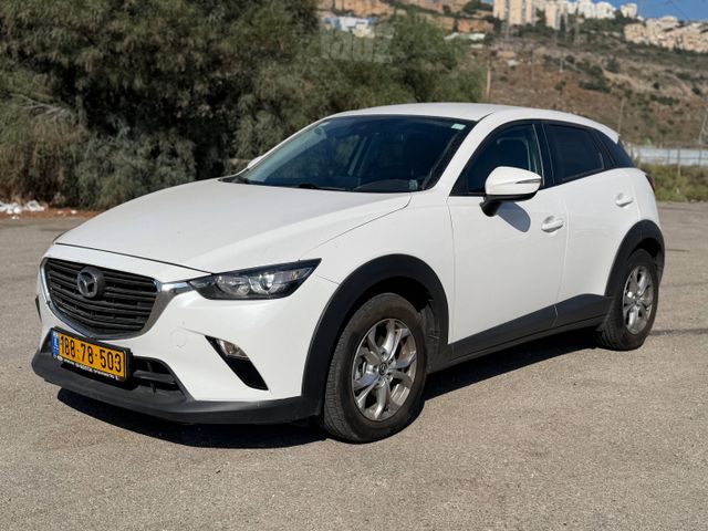 מודעת רכב מאזדה CX-3