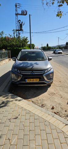 מיצובישי אקליפס קרוס