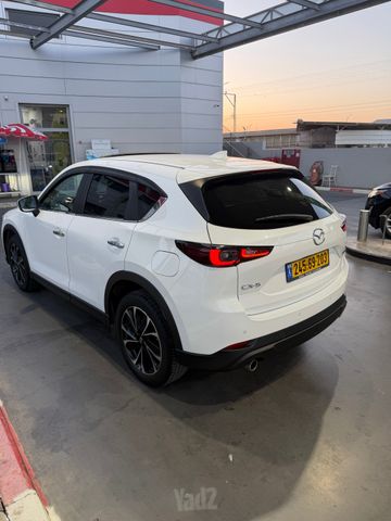 מודעת רכב מאזדה CX-5