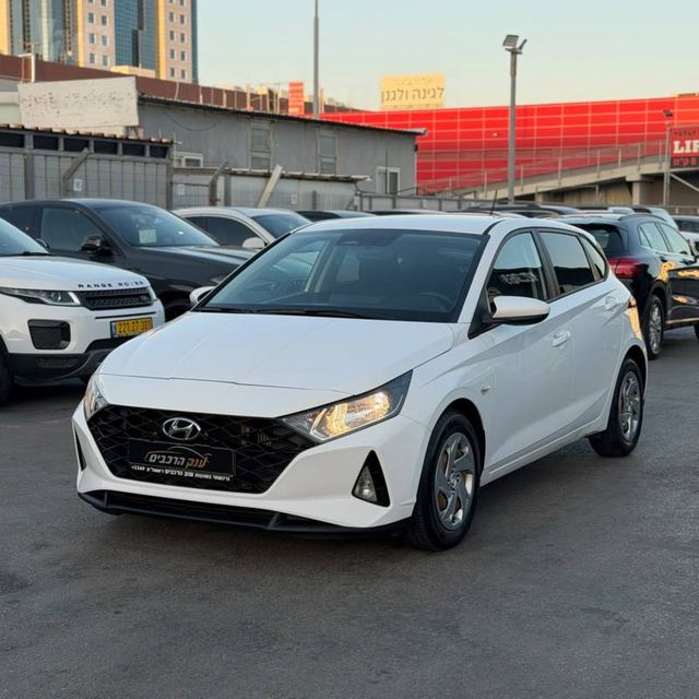 יונדאי i20