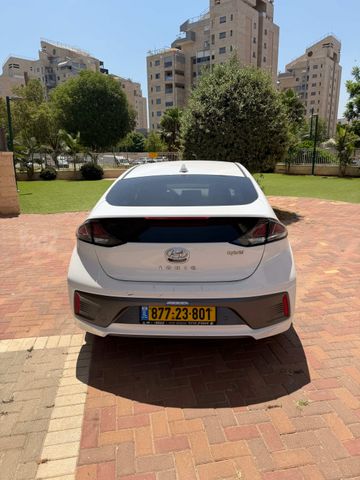 יונדאי איוניק