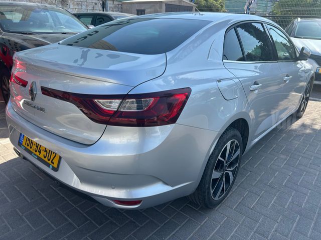 רנו מגאן