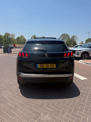פיג'ו 3008