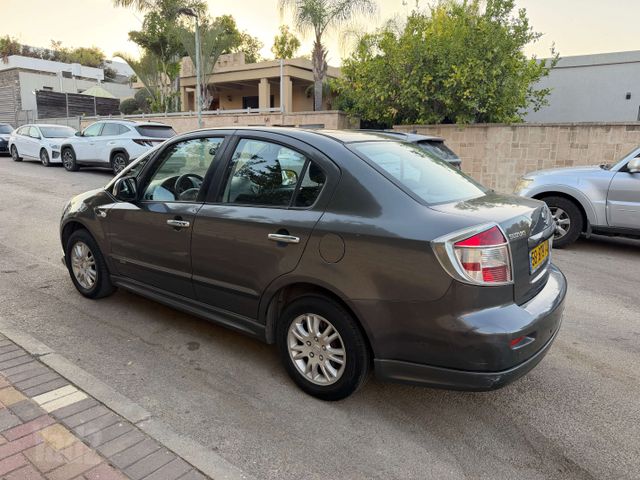 סוזוקי SX4