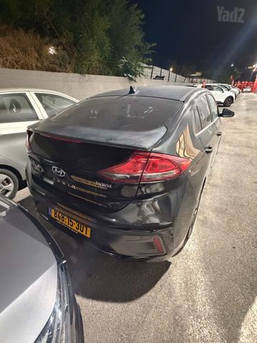 יונדאי איוניק
