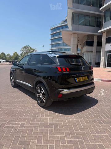 פיג'ו 3008