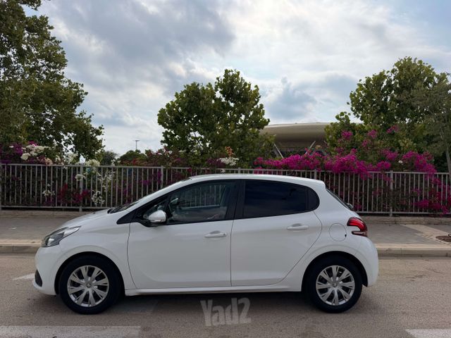 פיג'ו 208