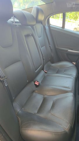 וולוו S60