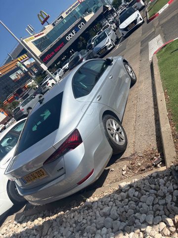 סקודה אוקטביה