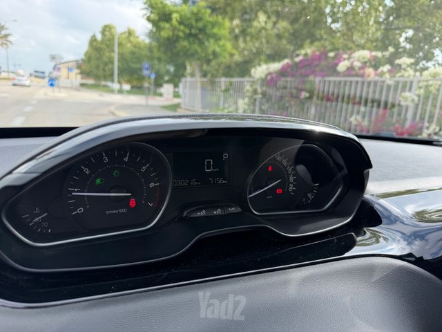 פיג'ו 208
