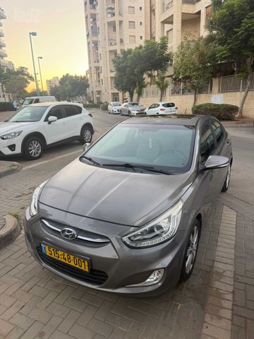 יונדאי אקסנט i25