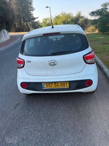 יונדאי i10