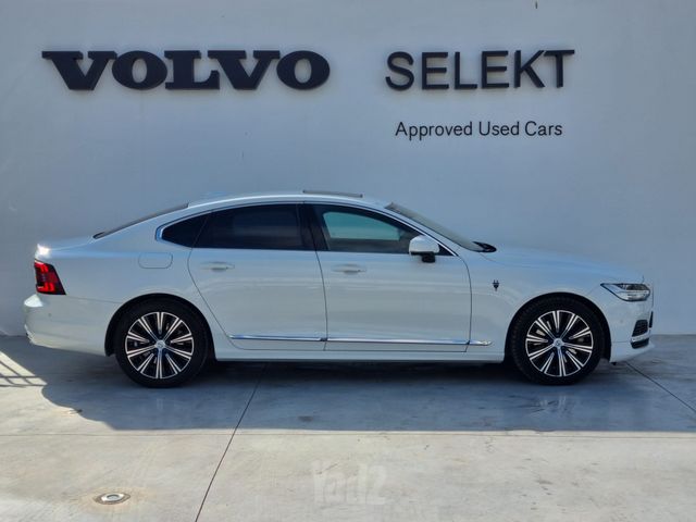 וולוו S90