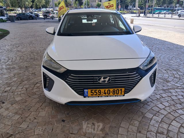 יונדאי איוניק