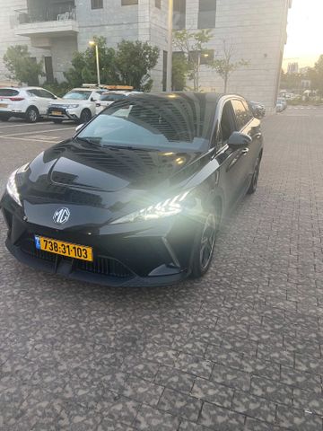 מודעת רכב אם ג'י MG4