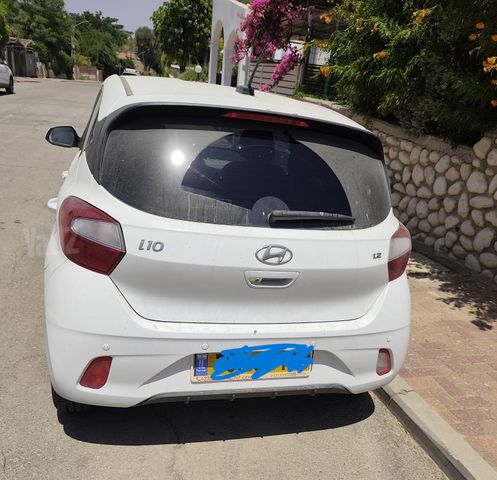 יונדאי i10