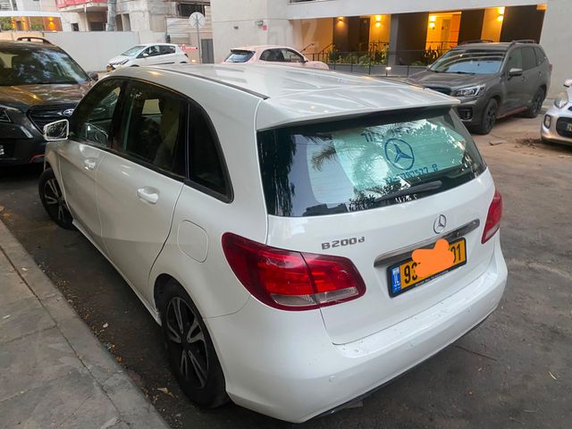 מודעת רכב מרצדס-בנץ B-class