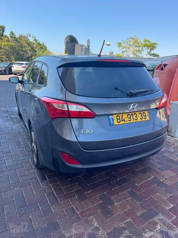 יונדאי i30