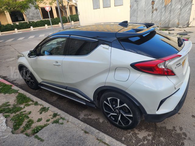 טויוטה C-HR