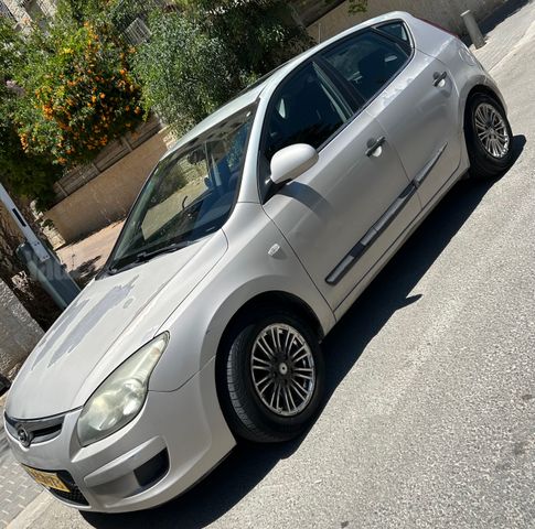 יונדאי i30