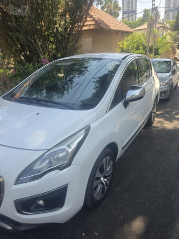 פיג'ו 3008
