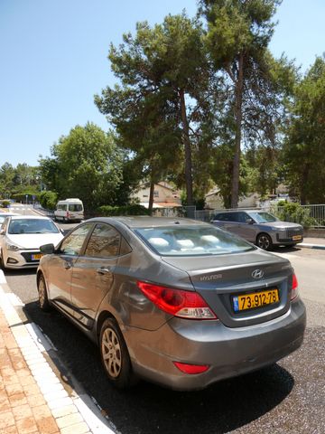 יונדאי אקסנט i25