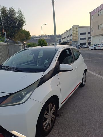 טויוטה אייגו