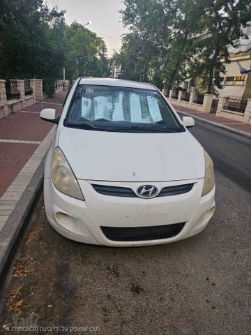 מודעת רכב יונדאי i20
