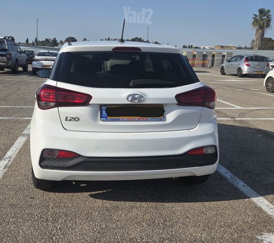 יונדאי i20