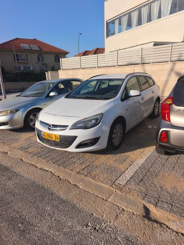 אופל אסטרה