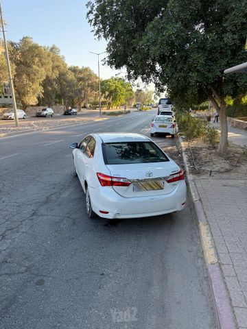 טויוטה קורולה