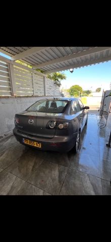 מאזדה 3