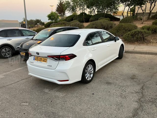 טויוטה קורולה