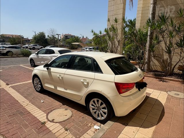 אאודי A1