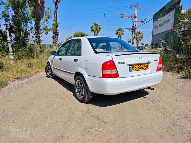 מאזדה 323