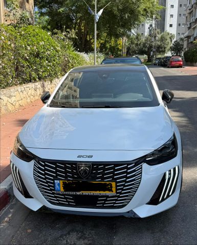 208 GT אוט׳ בנזין 1.2 (130 כ״ס)