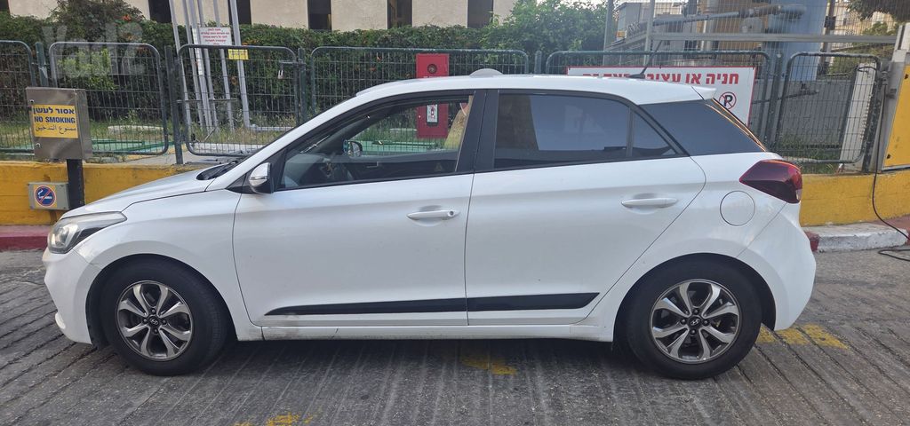 יונדאי i20