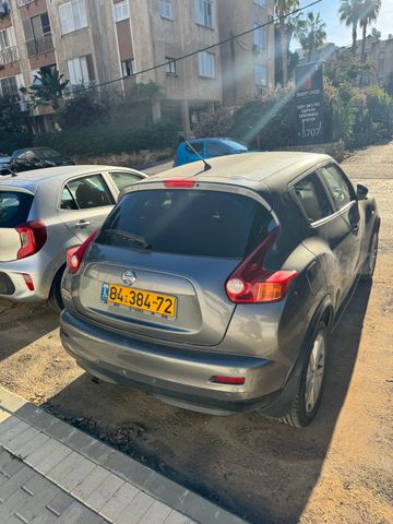 ניסאן ג'וק