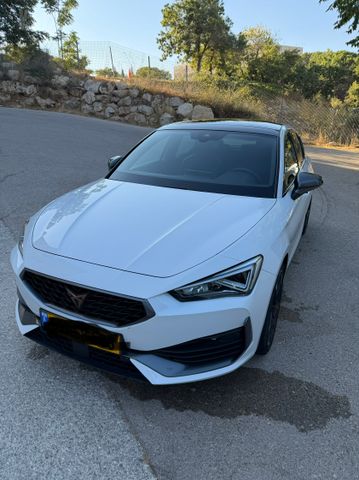 קופרה לאון