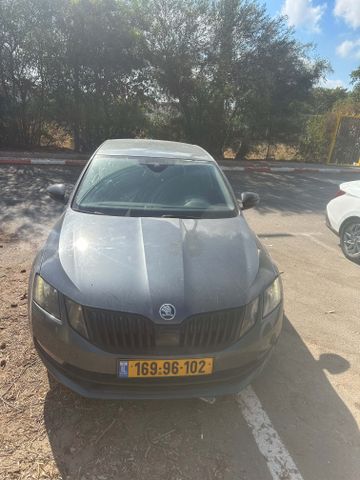 סקודה אוקטביה