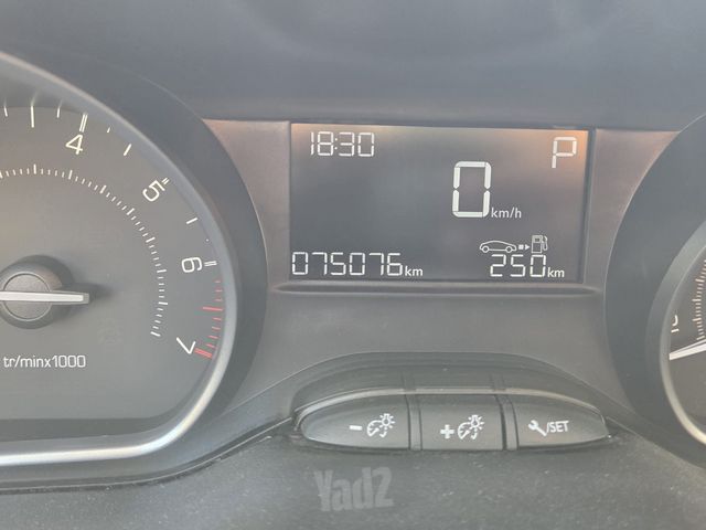 פיג'ו 208