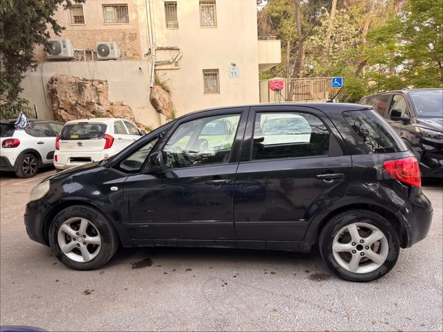 סוזוקי SX4