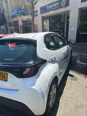 טויוטה יאריס
