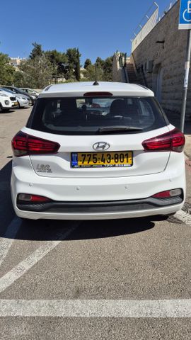 יונדאי i20