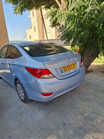 יונדאי אקסנט i25