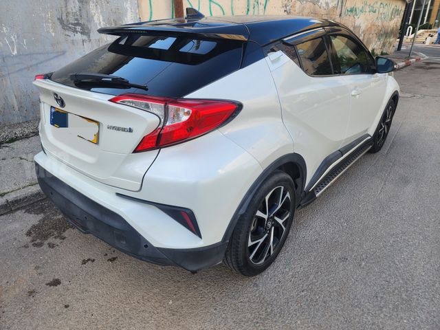 טויוטה C-HR